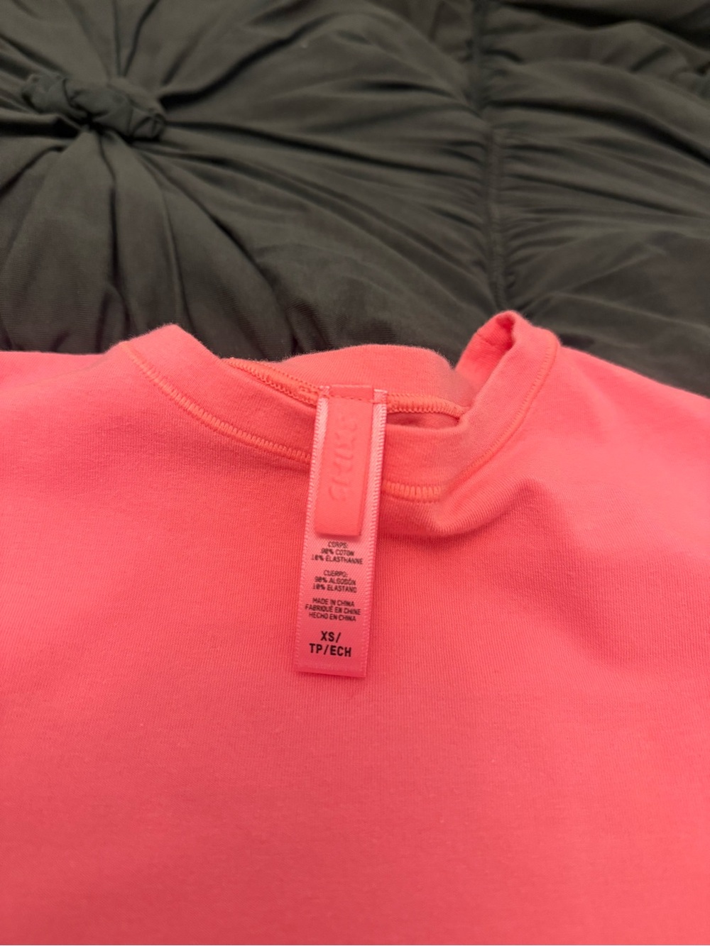 skims, hot pink everyday T-shirt